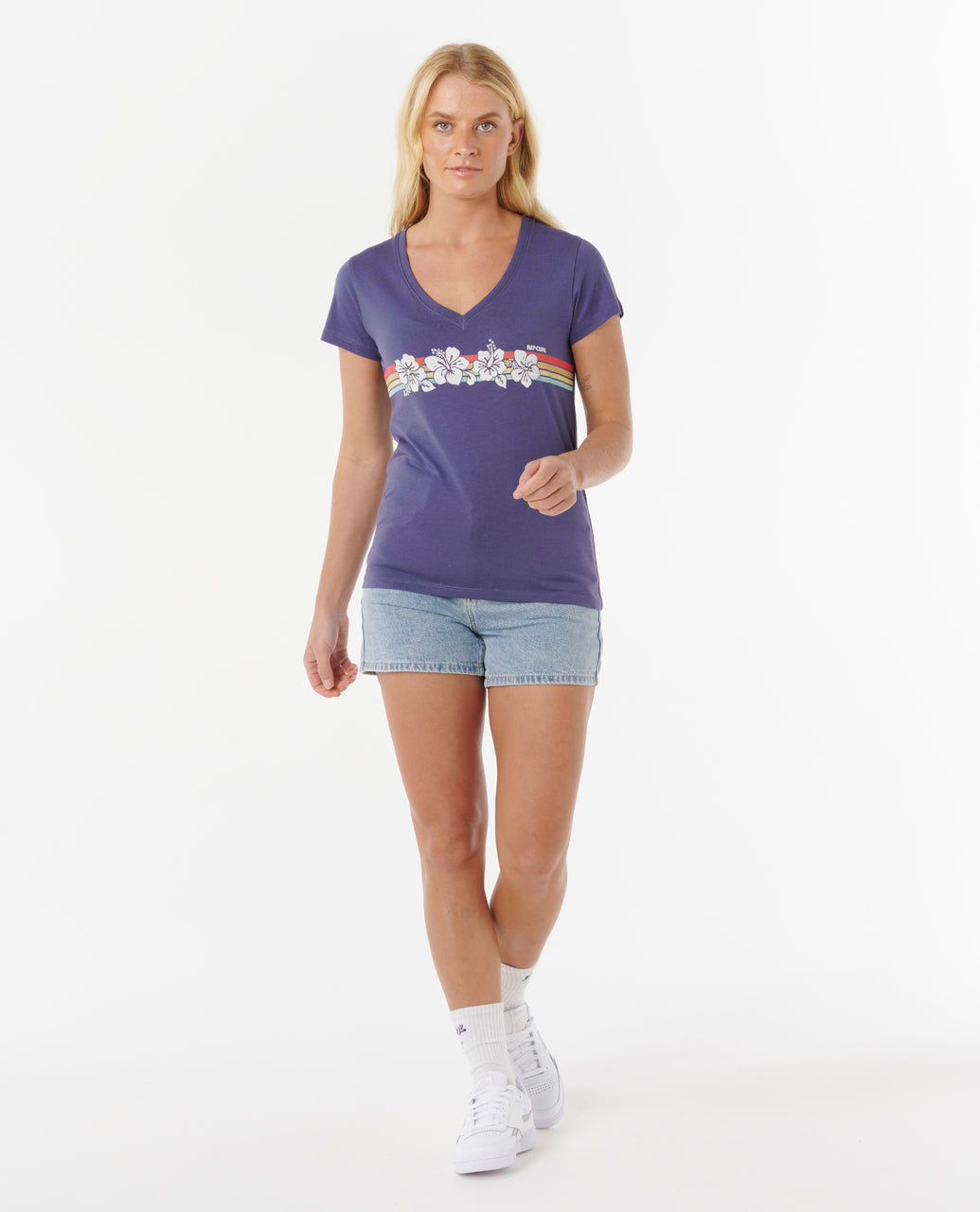 KEEPSAKES V-NECK TEE