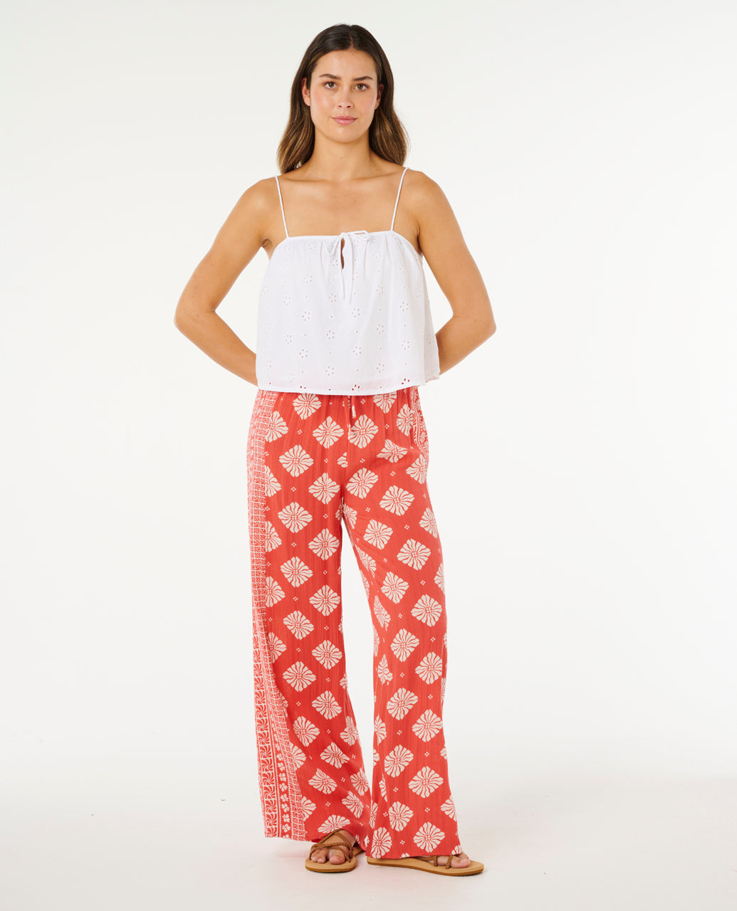OASIS BRODERIE TOP