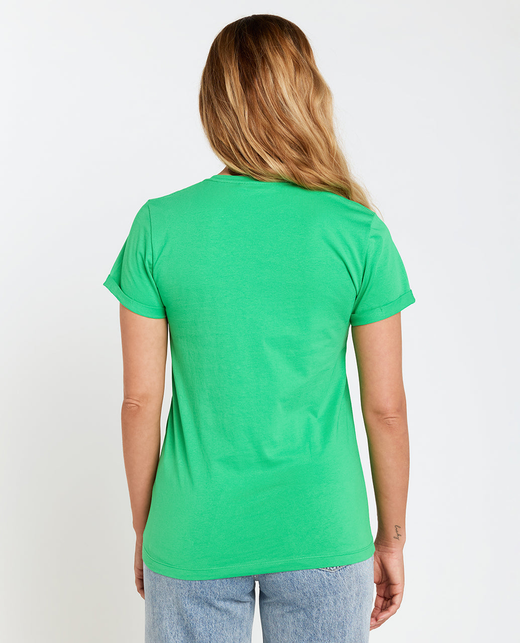 RE-ENTRY V NECK TEE