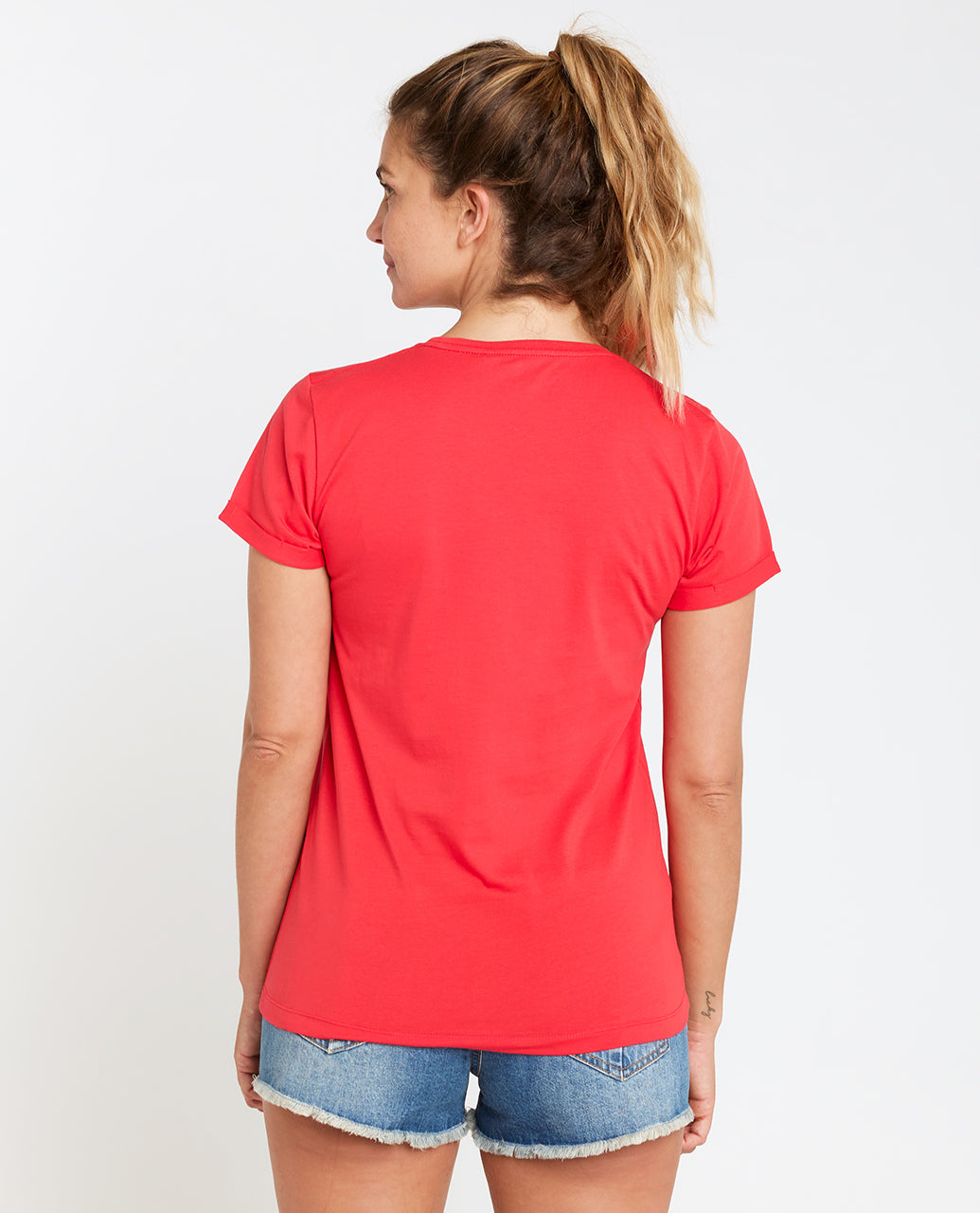 RE-ENTRY V NECK TEE