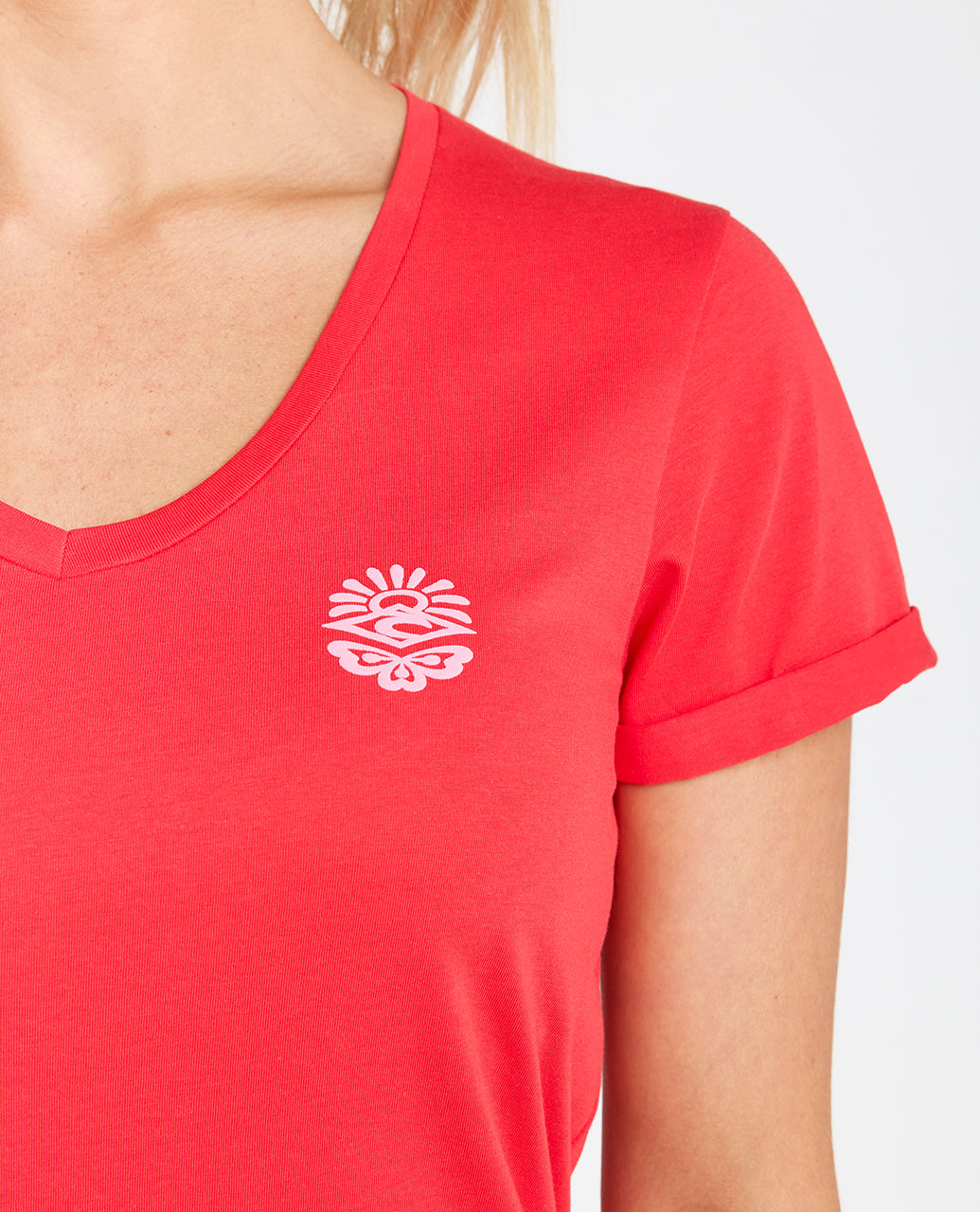 RE-ENTRY V NECK TEE