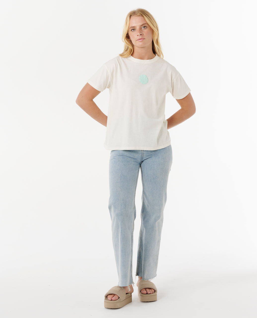 ICONS OF SURF RELAXED TEE.