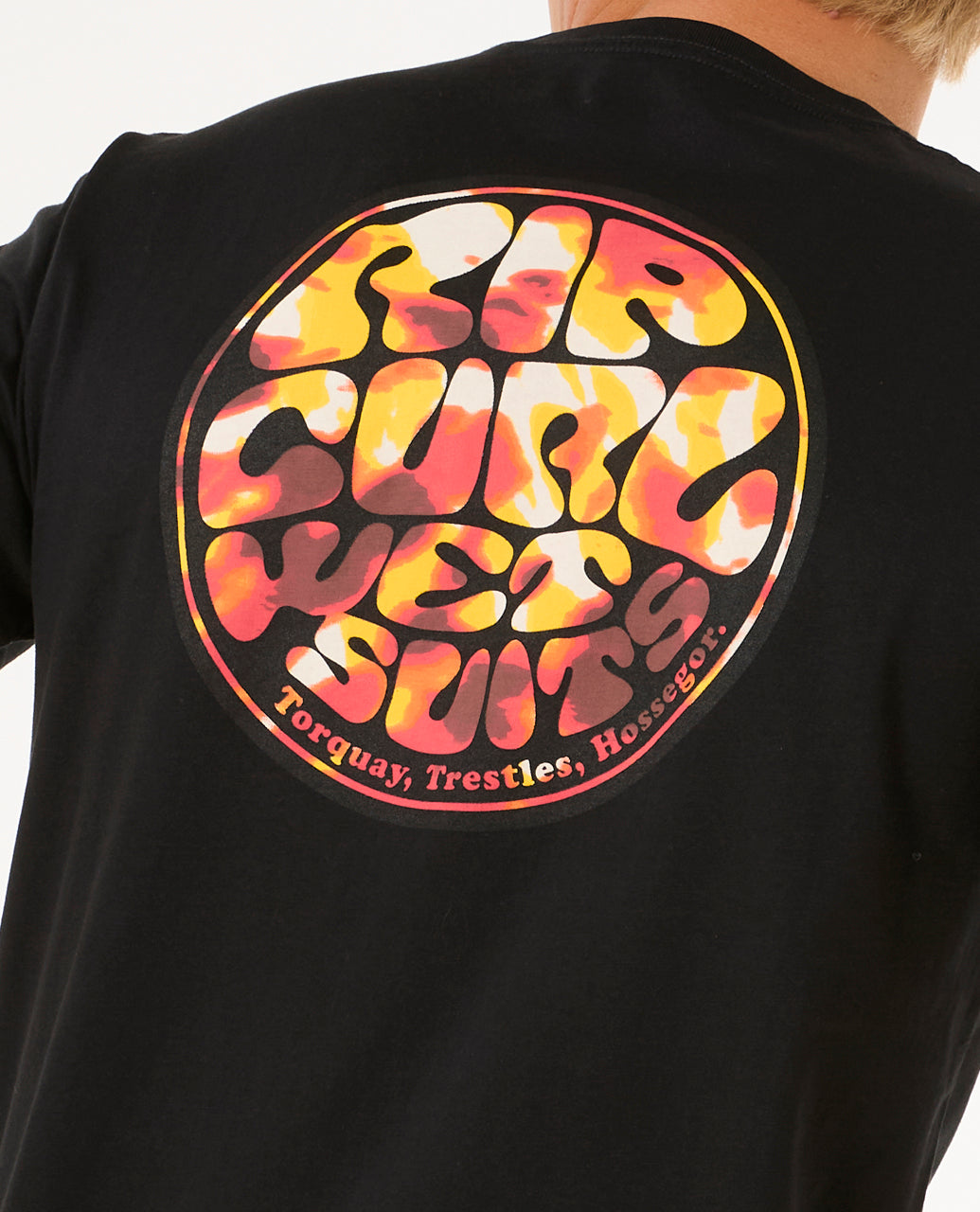 WETTIE PASSAGE ICON TEE.