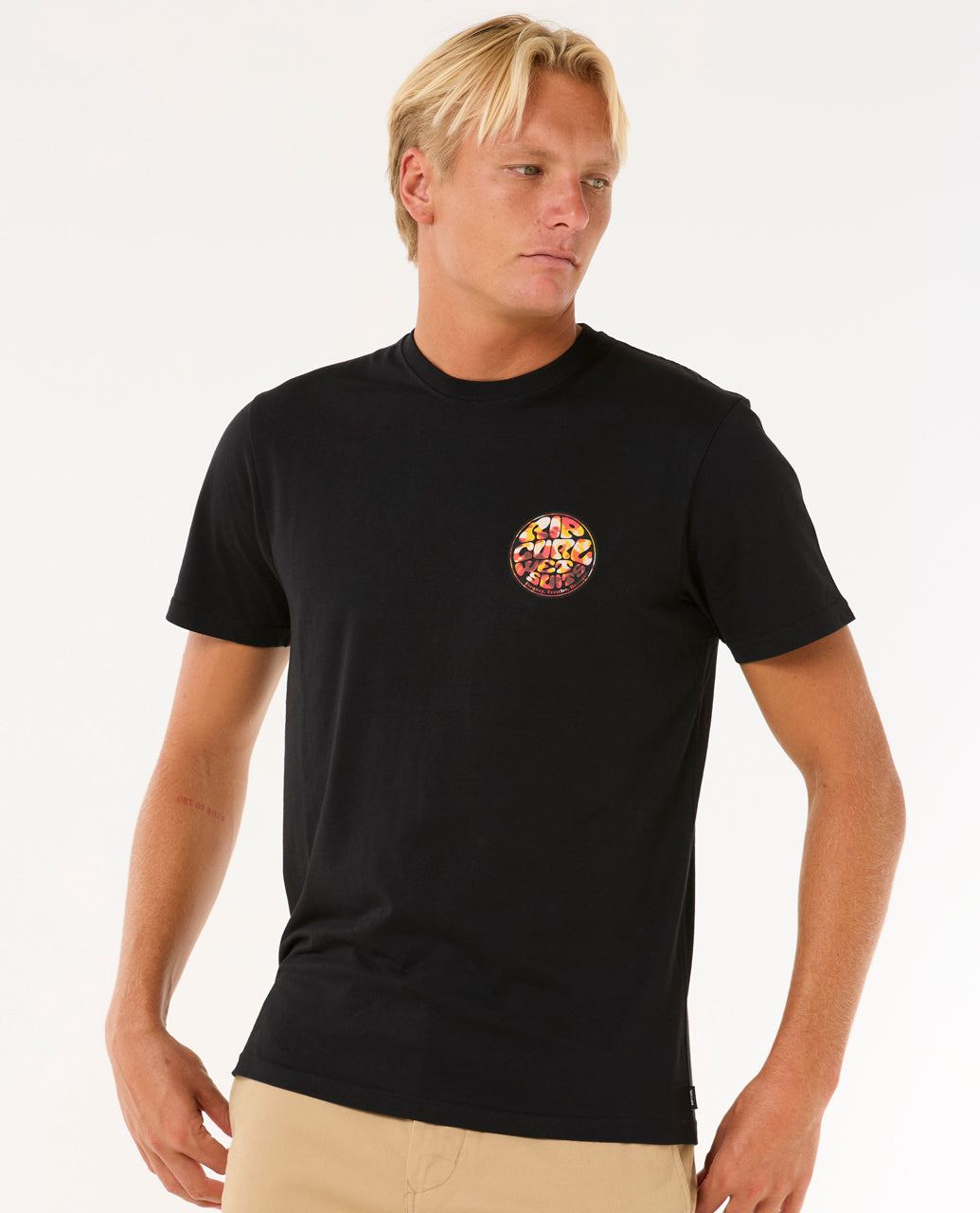 WETTIE PASSAGE ICON TEE.