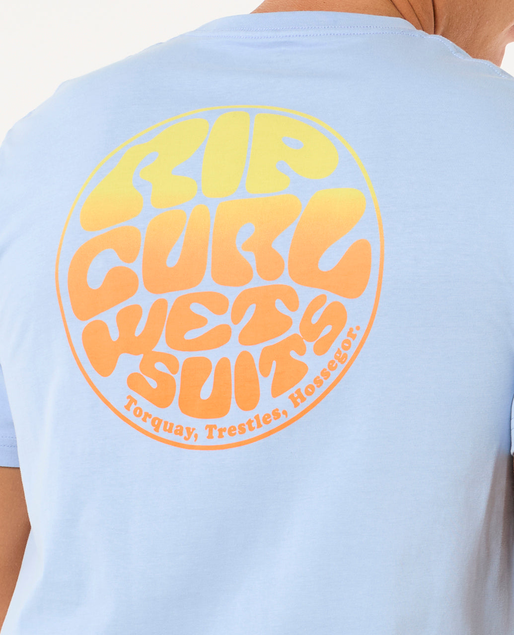 WETTIE PASSAGE ICON TEE.