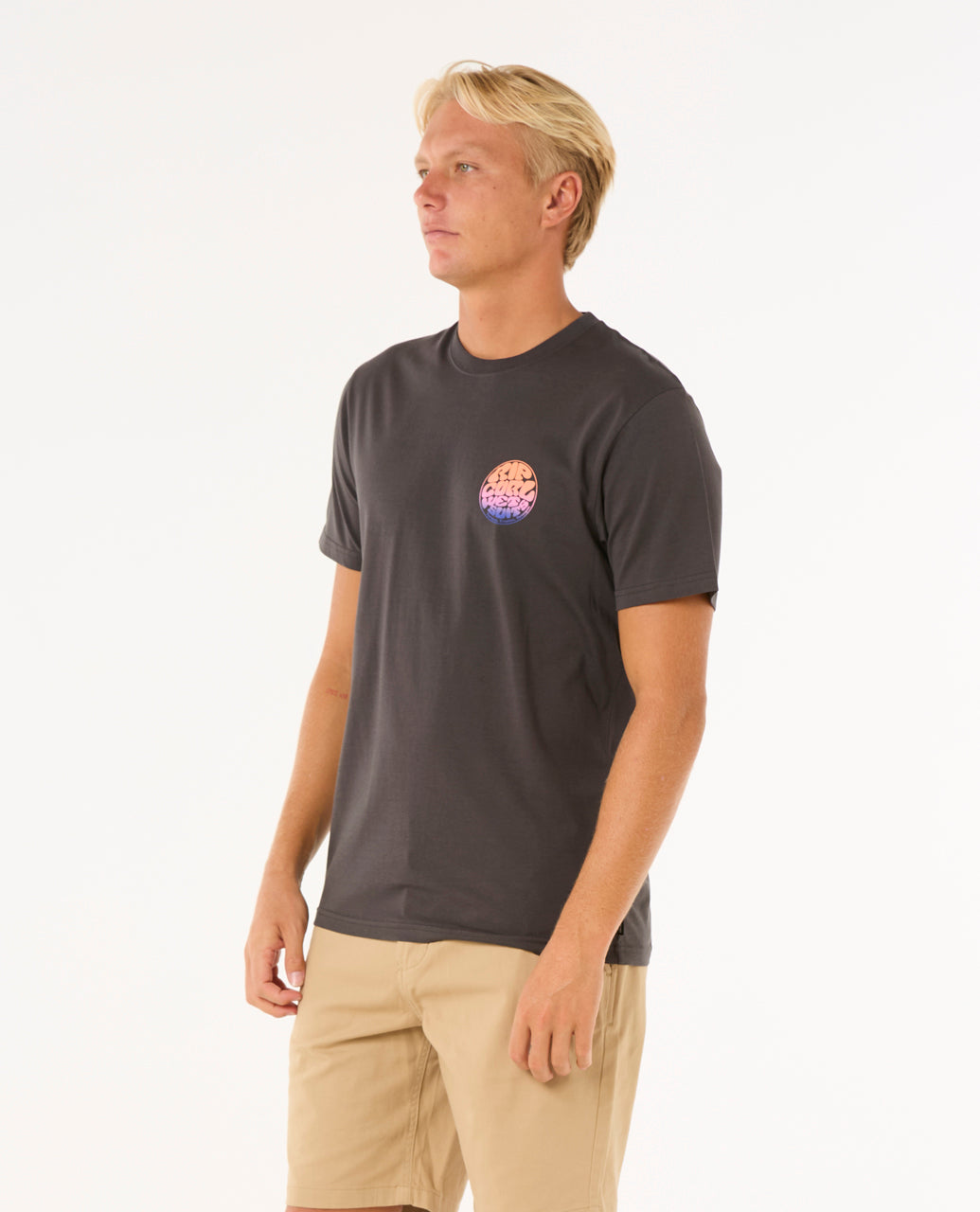 WETTIE PASSAGE ICON TEE.