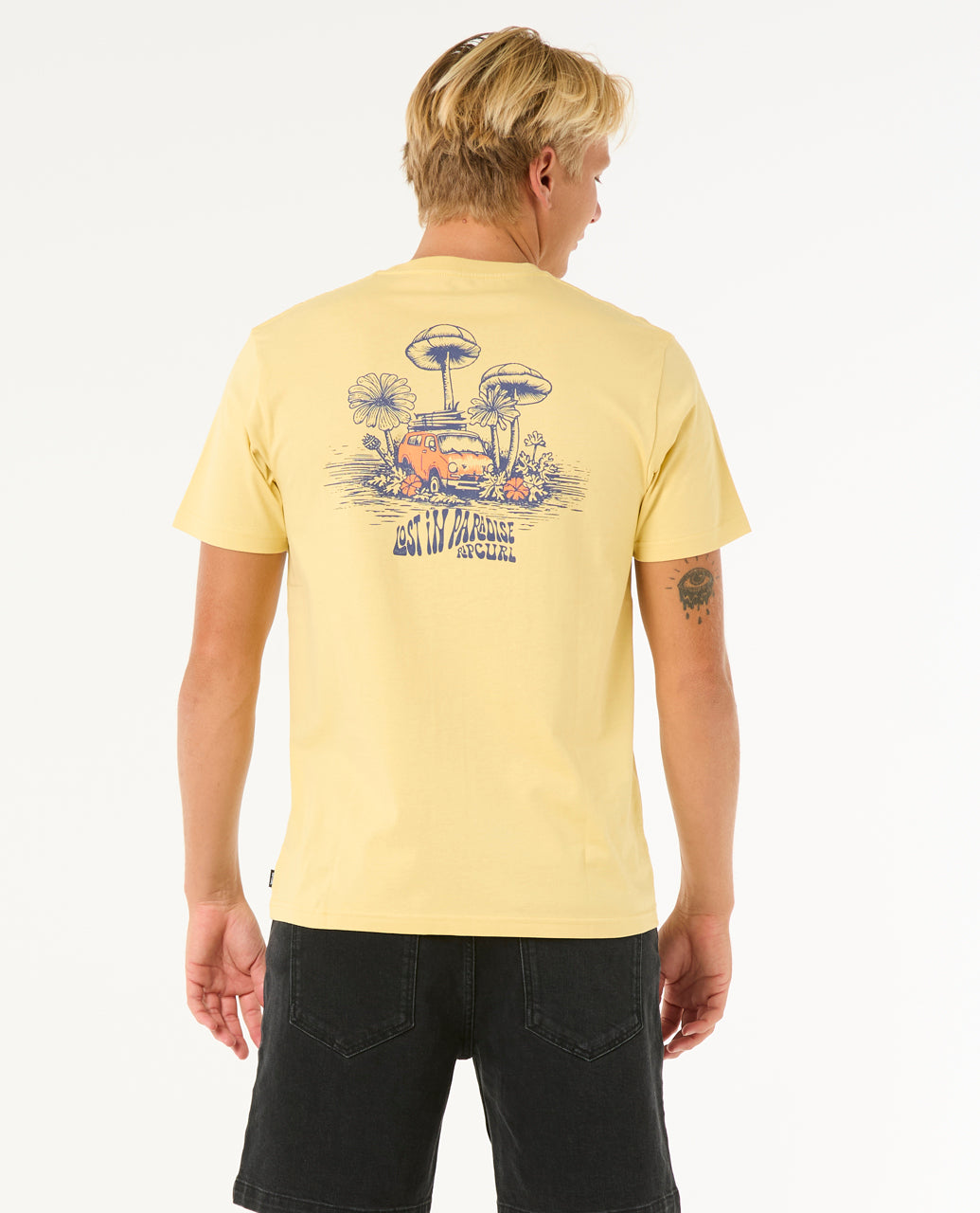 KEEP ON TRUCKING TEE