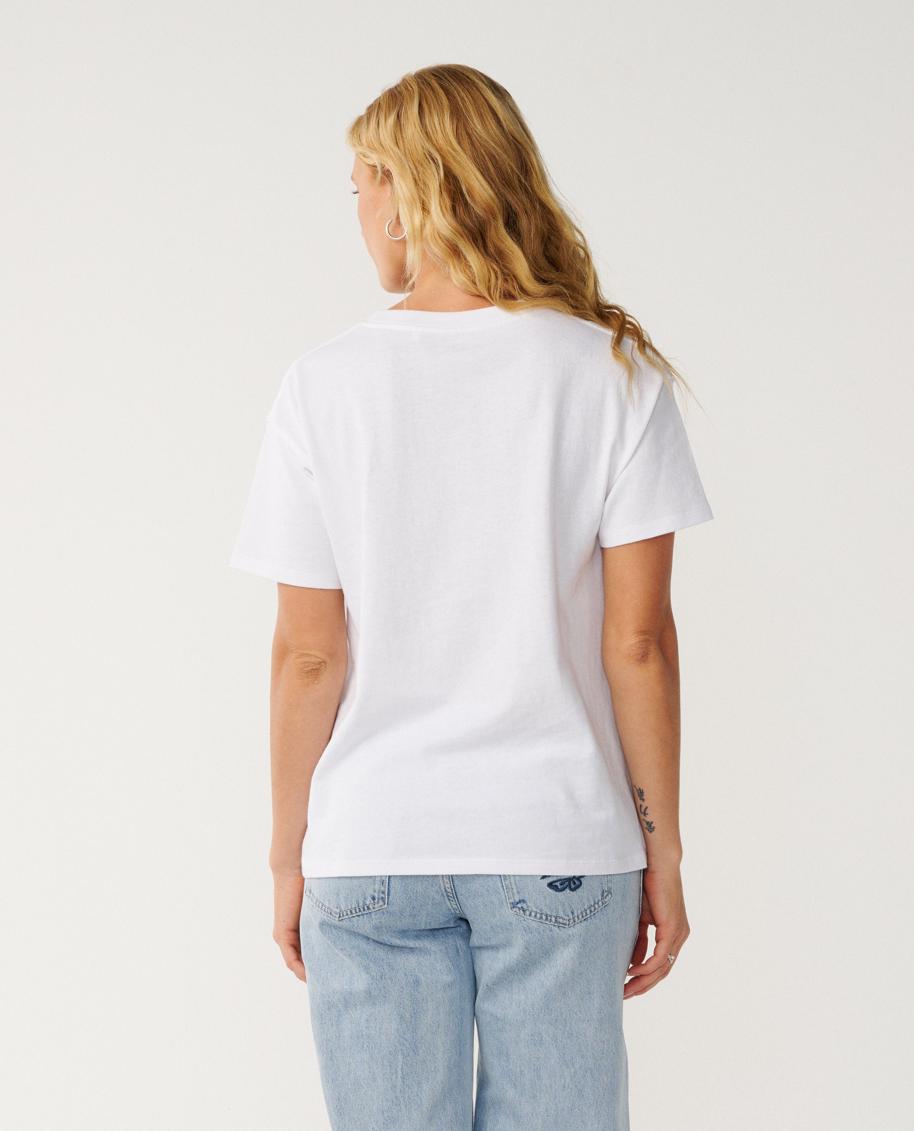 BOSSA NOVA RELAXED TEE