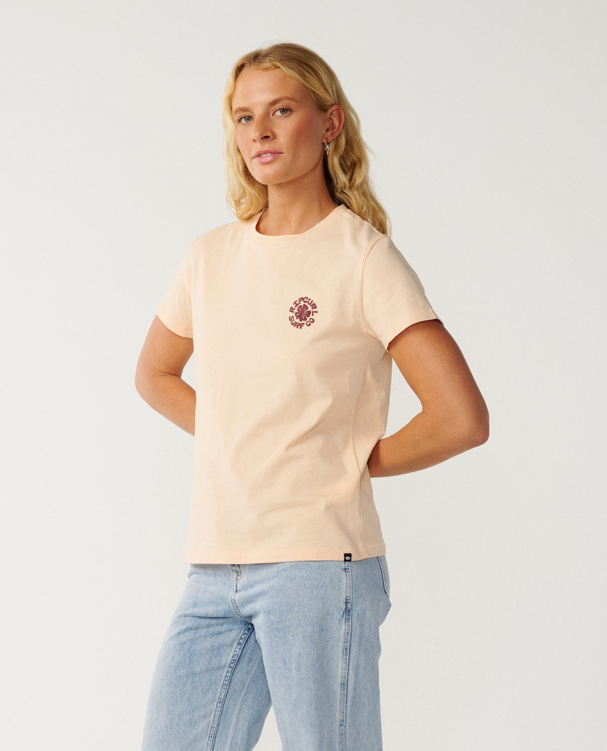 PARTY WAVE SS TEE STANDARD