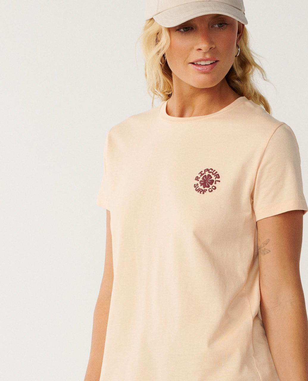 PARTY WAVE SS TEE STANDARD