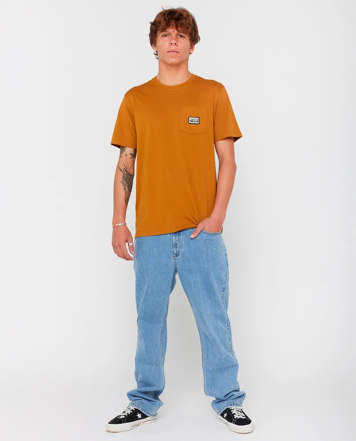 SPORTLINE BADGE SS TEE