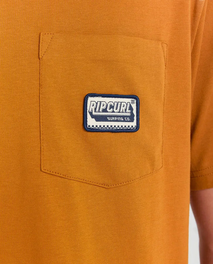 SPORTLINE BADGE SS TEE