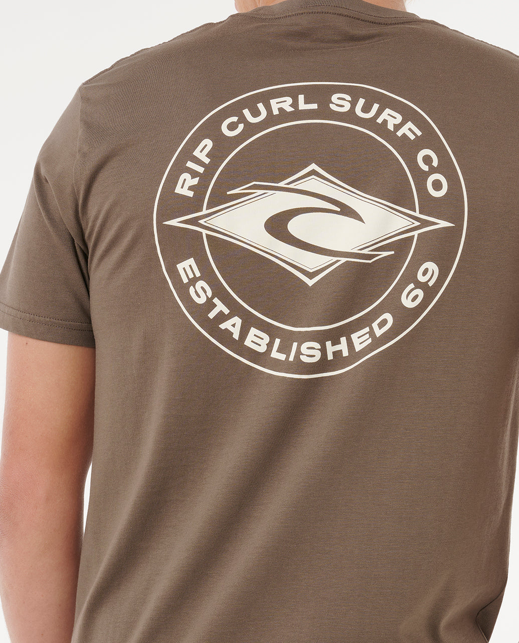 STAPLE TEE.