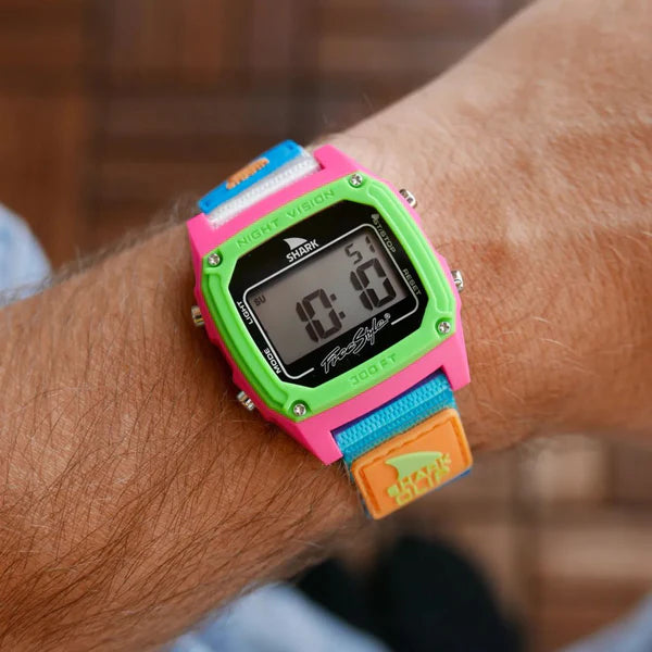 SHARK CLASSIC CLIP - BLACK/NEON since '81