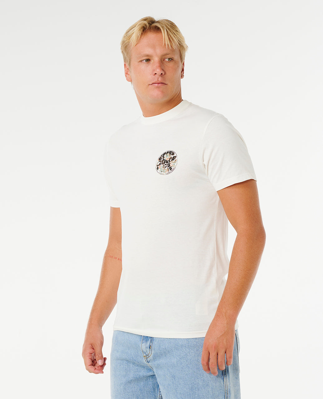 WETTIE PASSAGE ICON TEE.