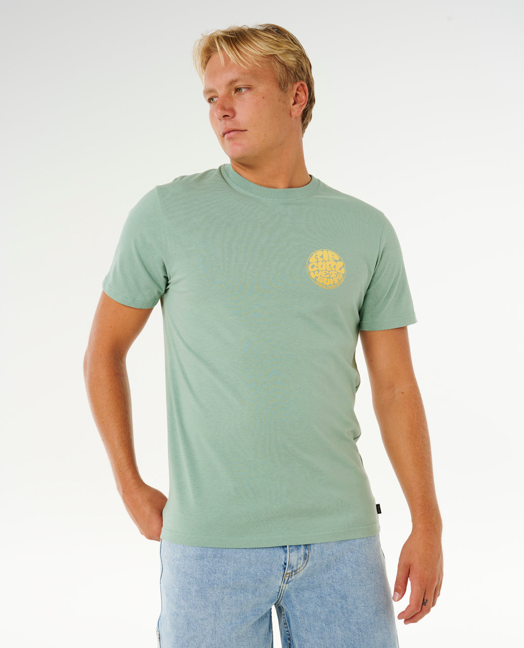 WETTIE PASSAGE ICON TEE.