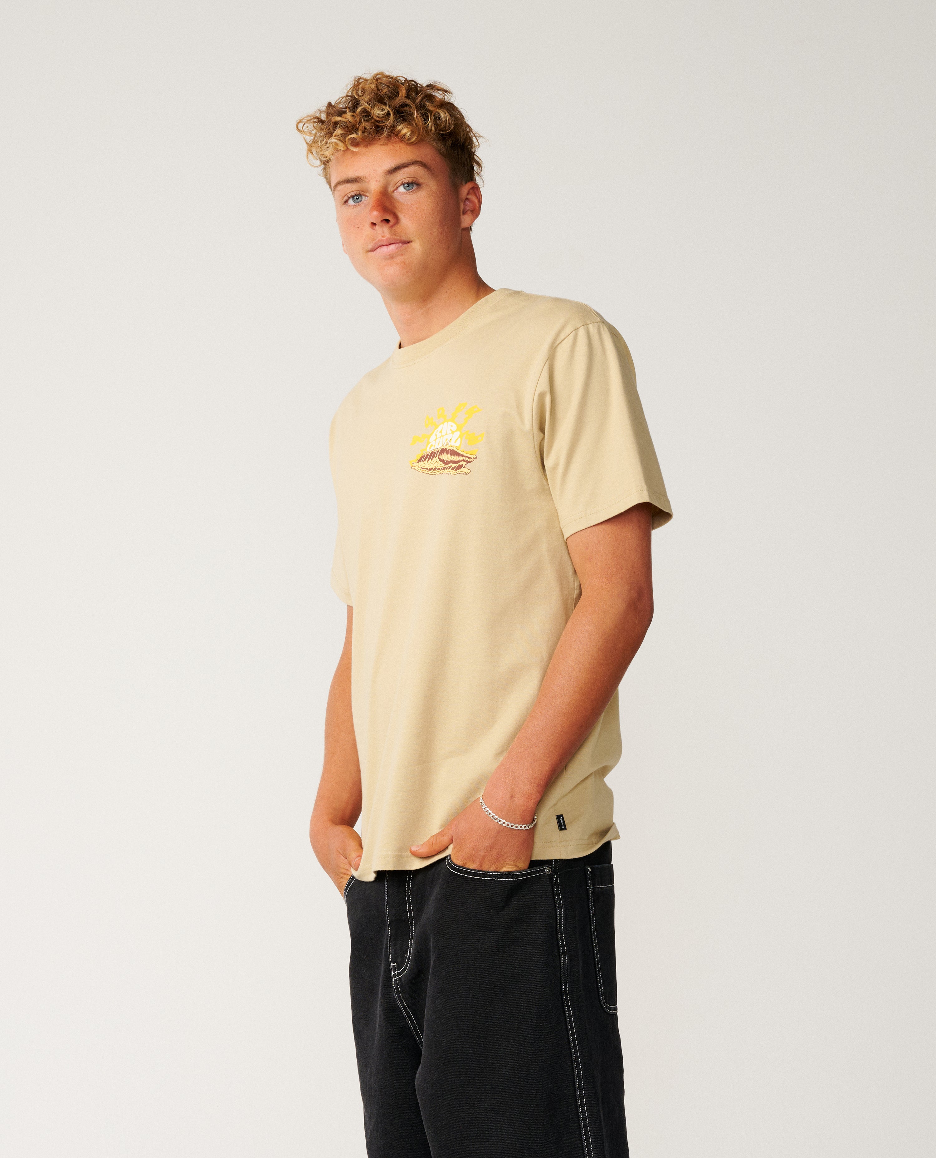 SURF TRIP TEE