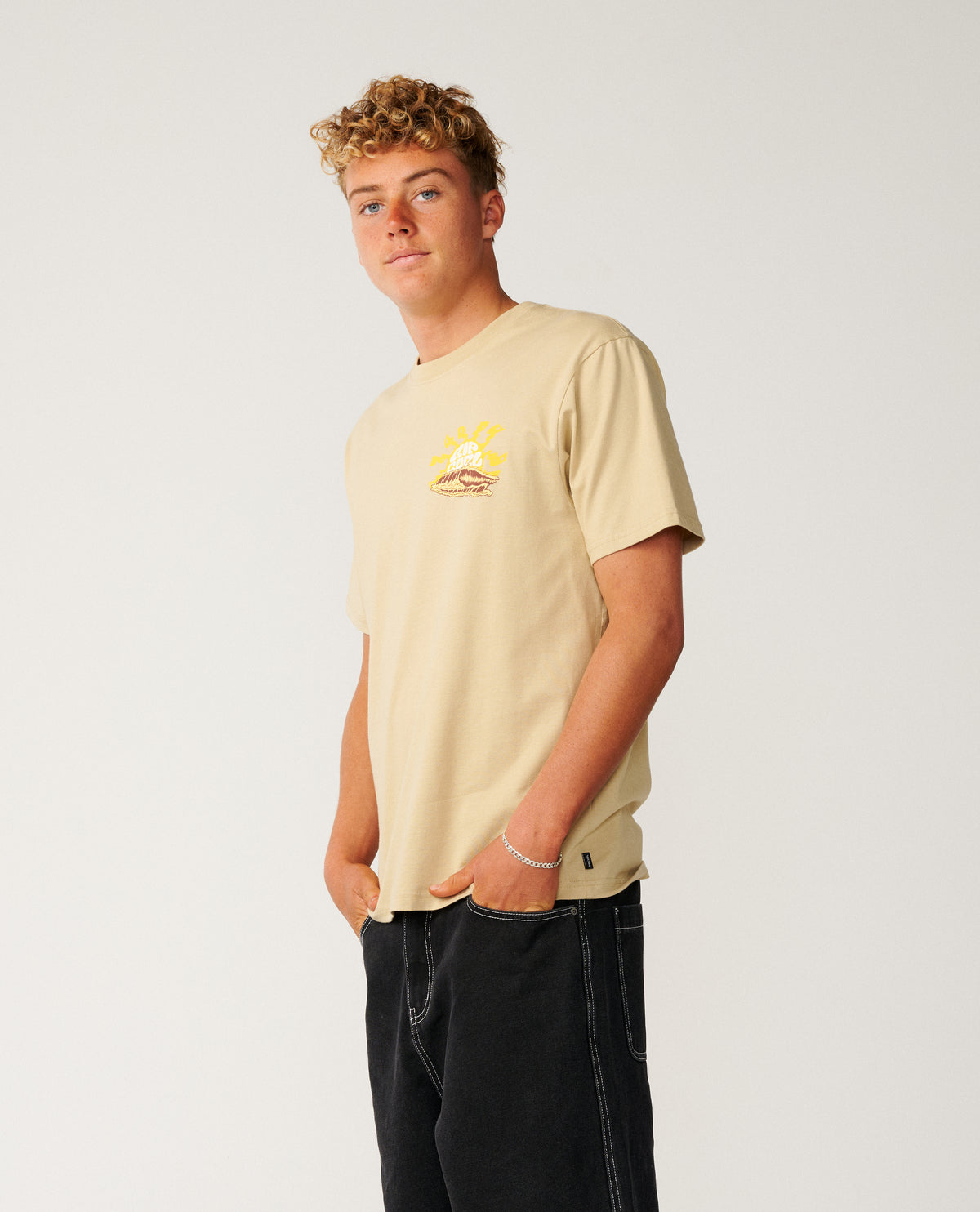 SURF TRIP TEE