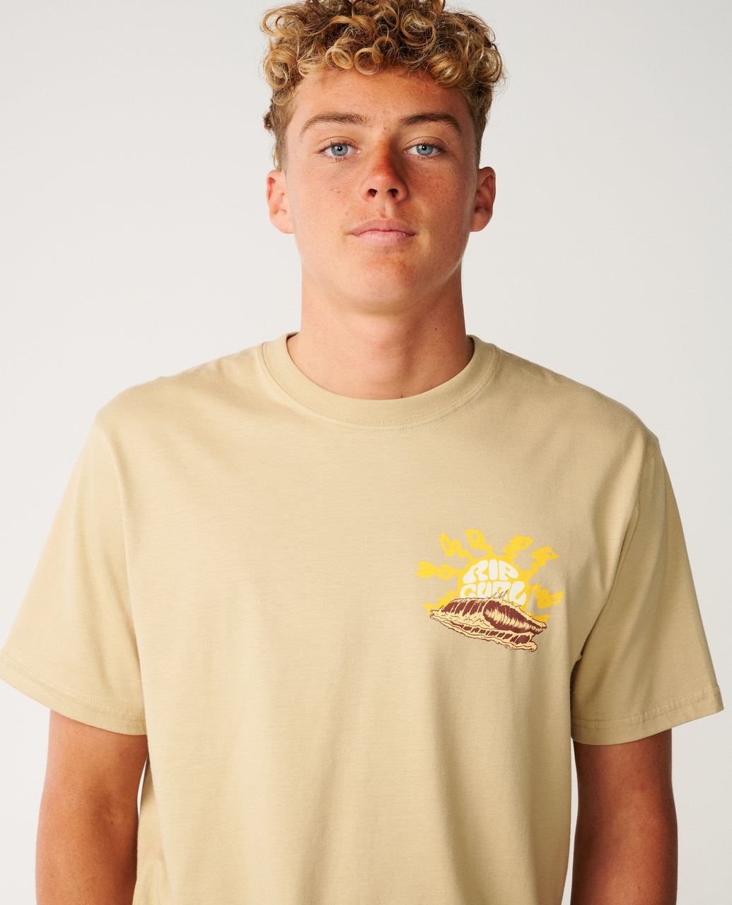 SURF TRIP TEE