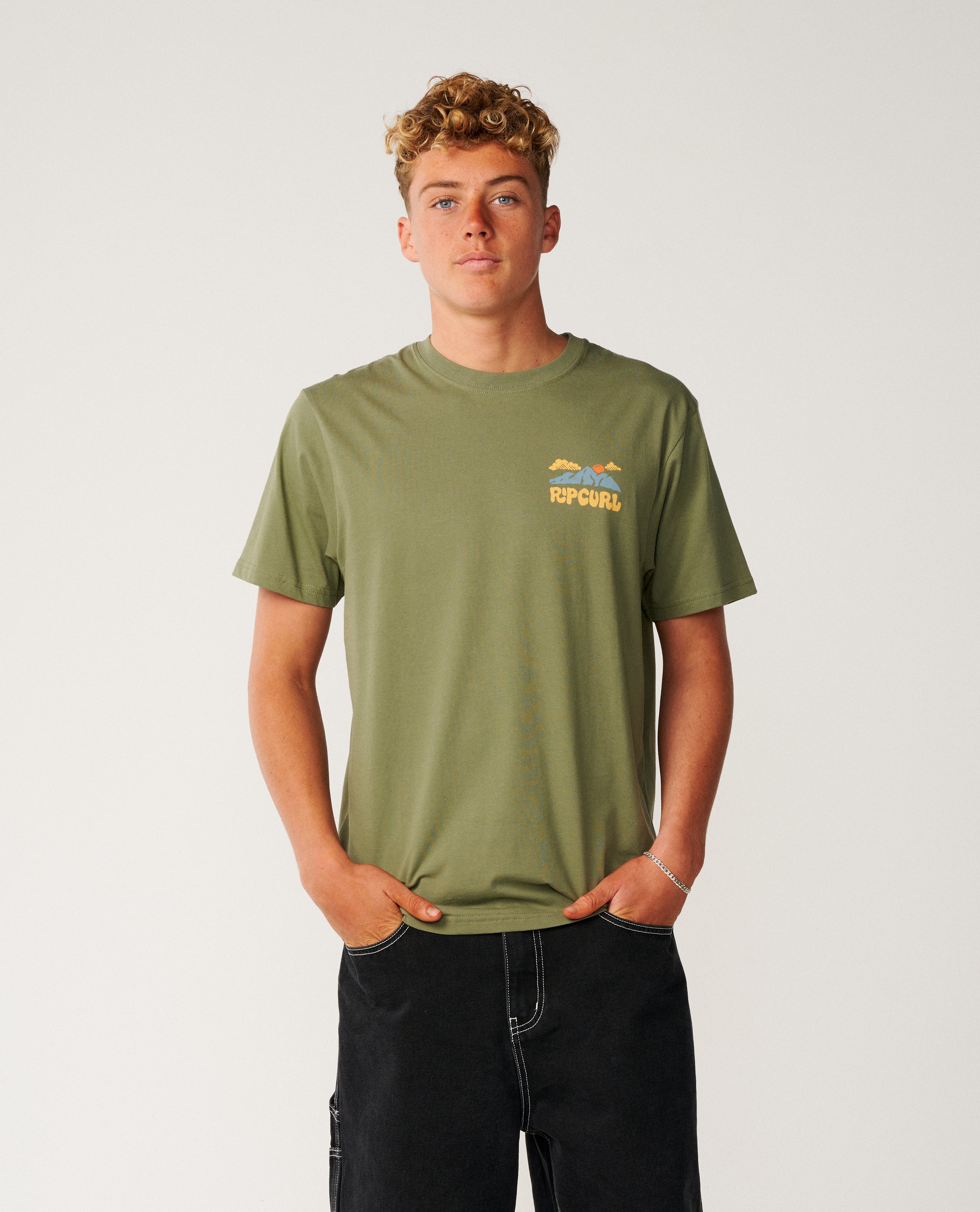 SURF TRIP TEE