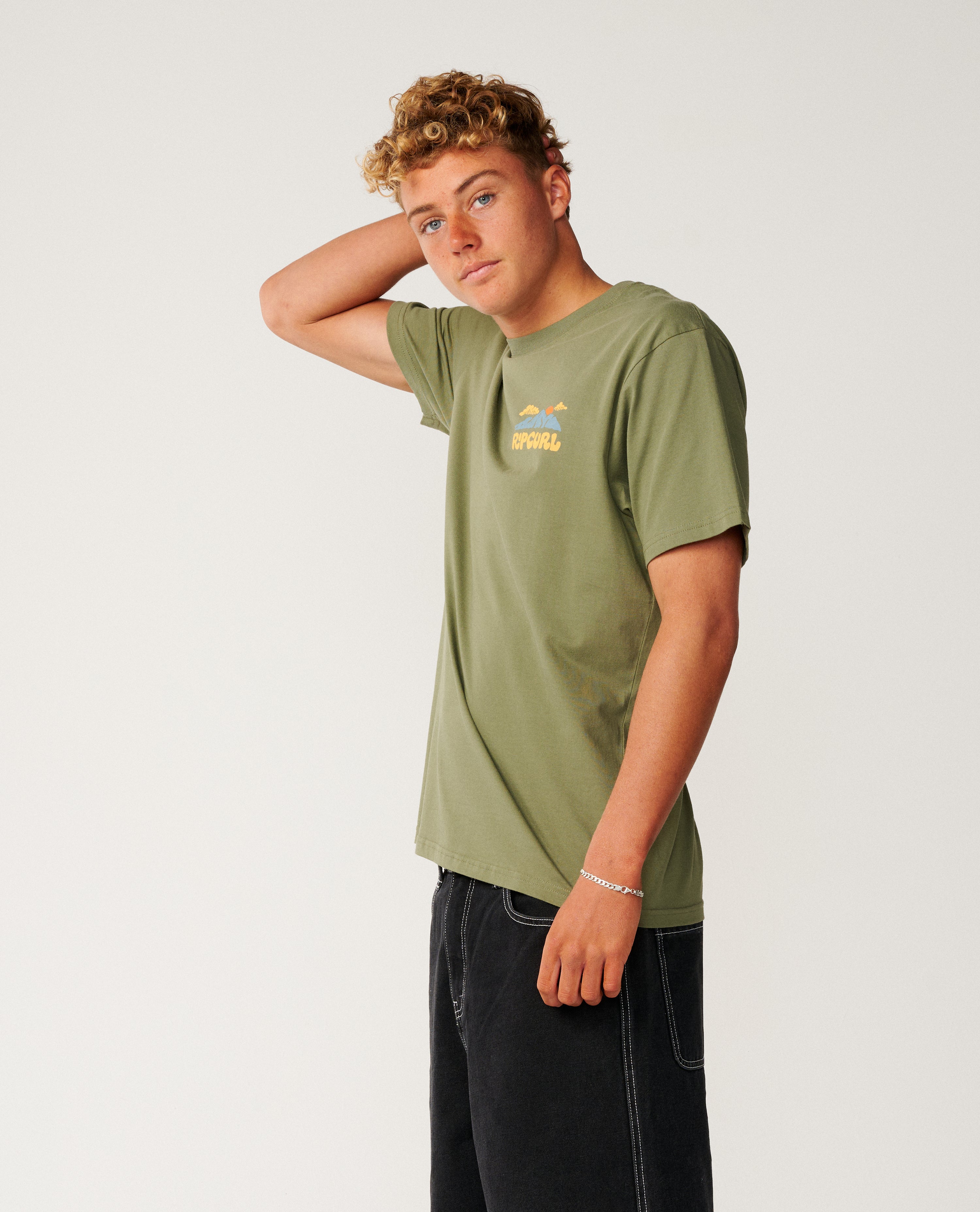 SURF TRIP TEE