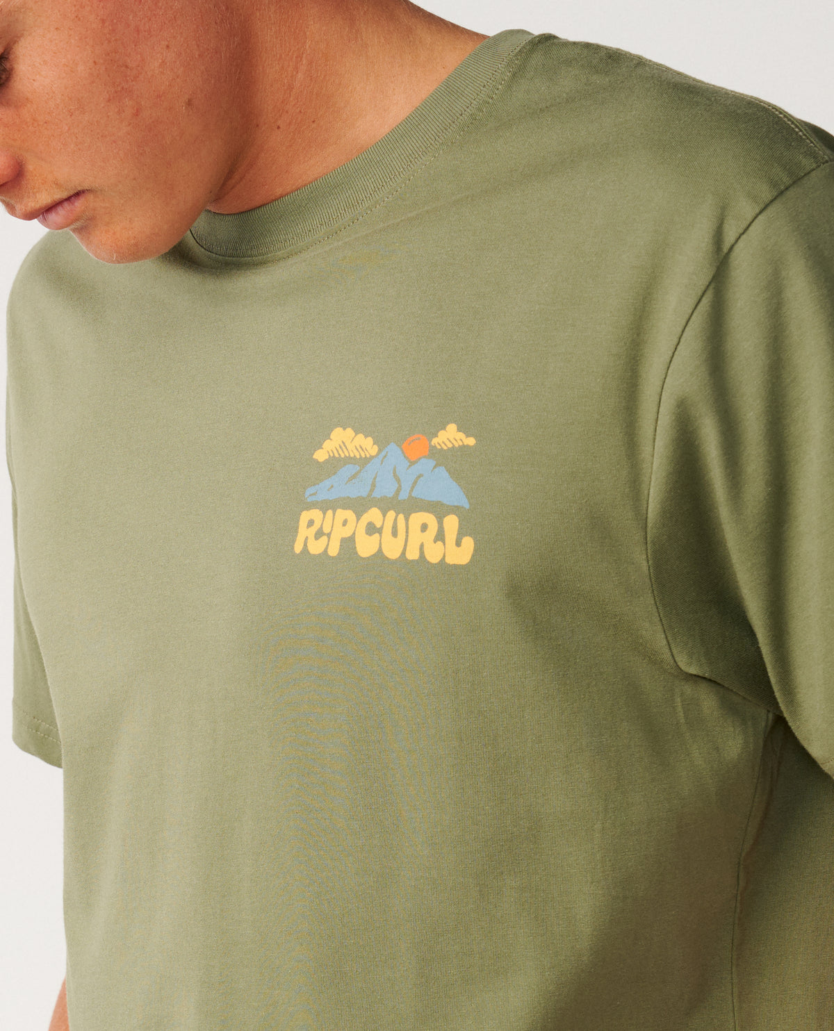 SURF TRIP TEE