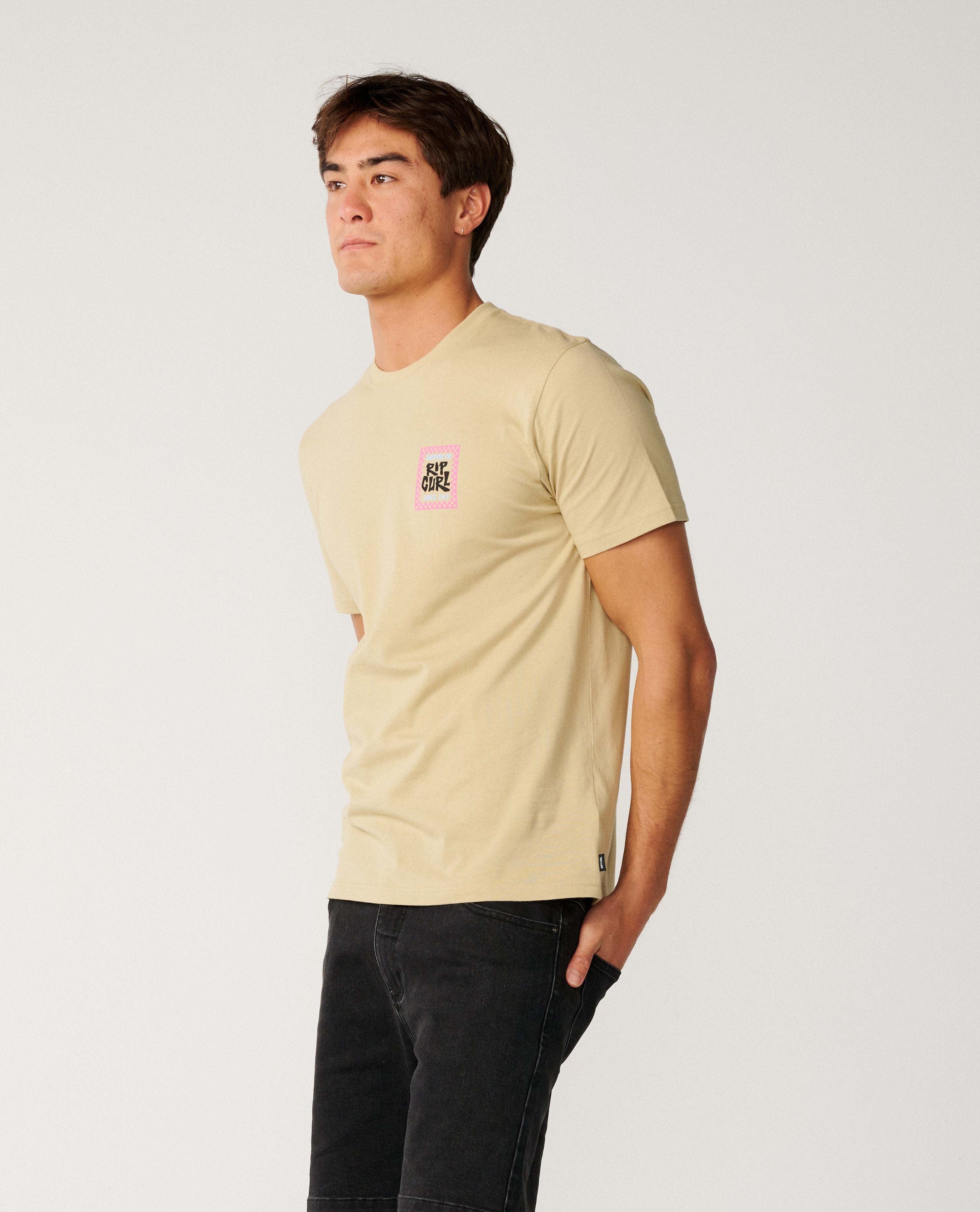 STREAMLINE LINE UP TEE