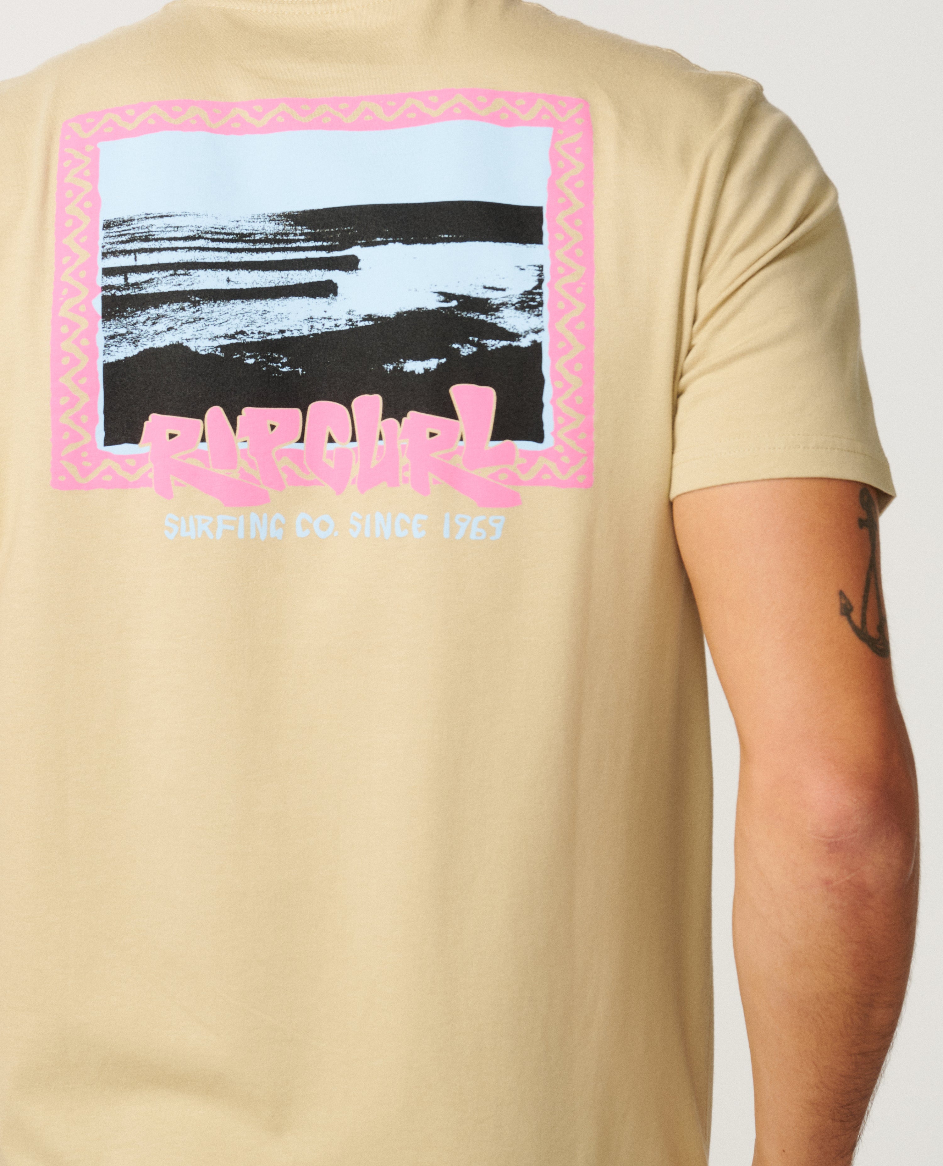 STREAMLINE LINE UP TEE