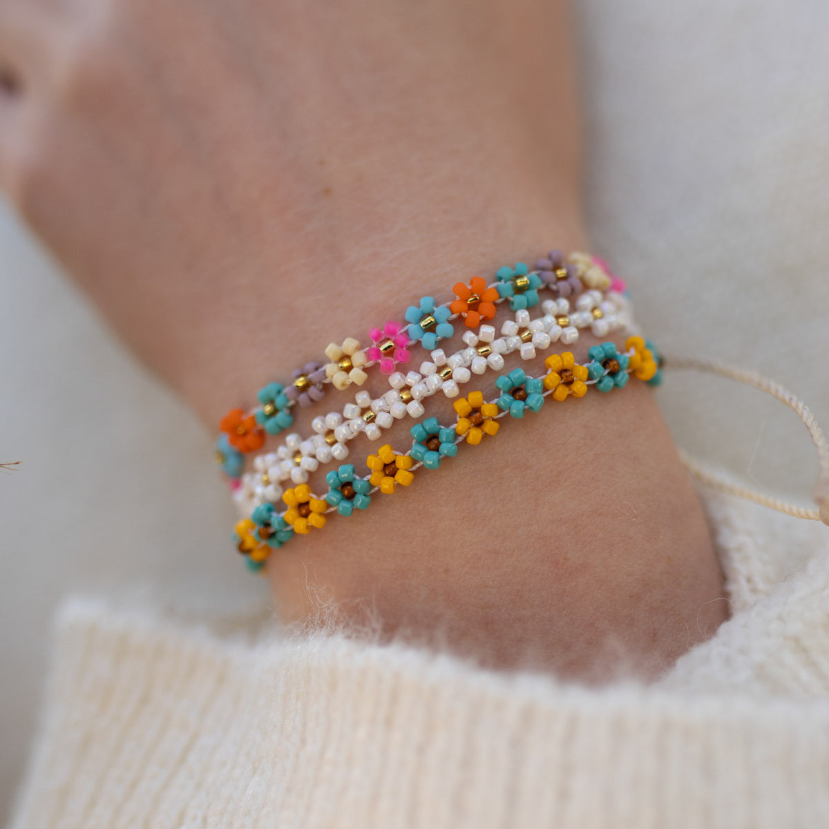 Kelopak Daisy Chain Beaded Bracelet - Turquoise