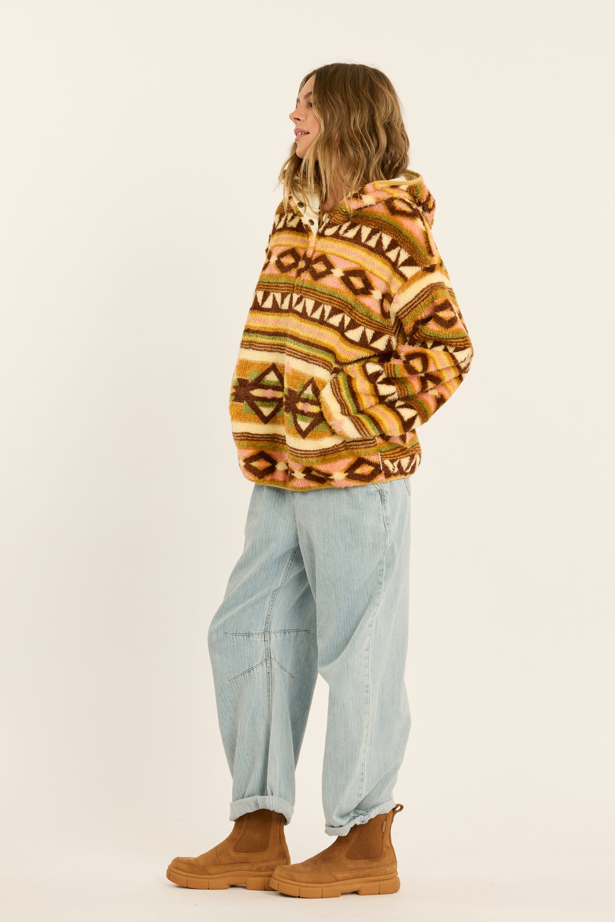 COASTAL CRUISIN FUZZY HOODIE FLEECE